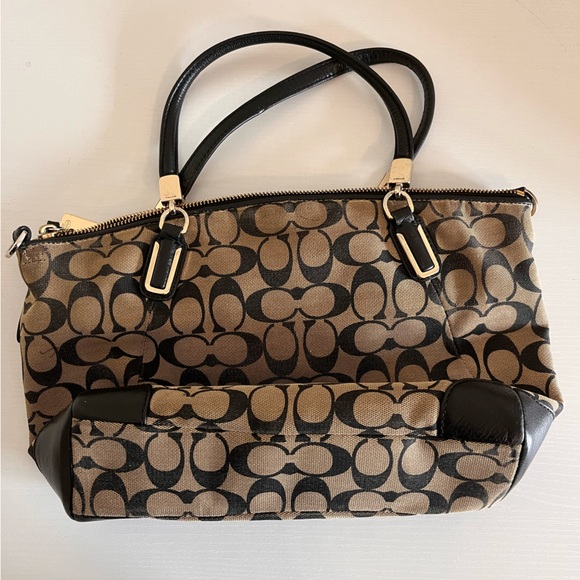 Coach purse - Picture 4 of 6